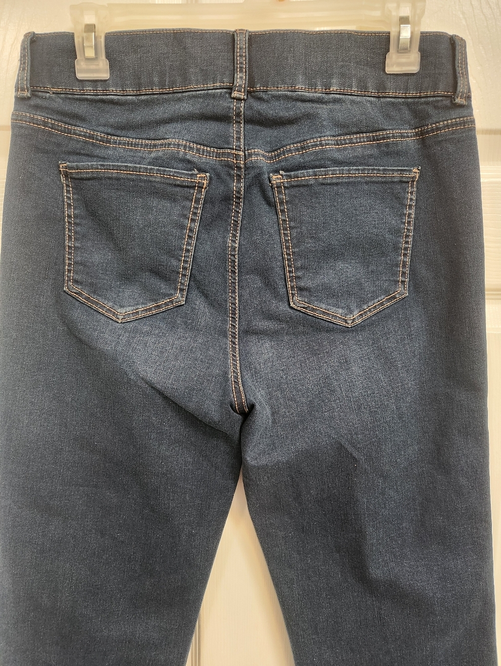 Gloria Vanderbilt Women's Dark Blue High Rise Capri Stretchy Jeans - Picture 4 of 8